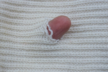 hole in clothe