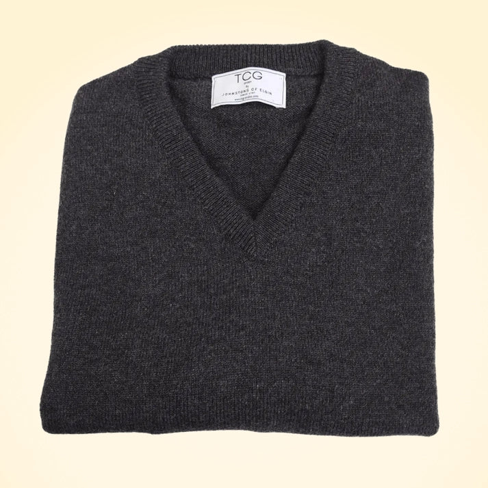 Relaxed Fit Cashmere V-Neck Jumper - TCG London